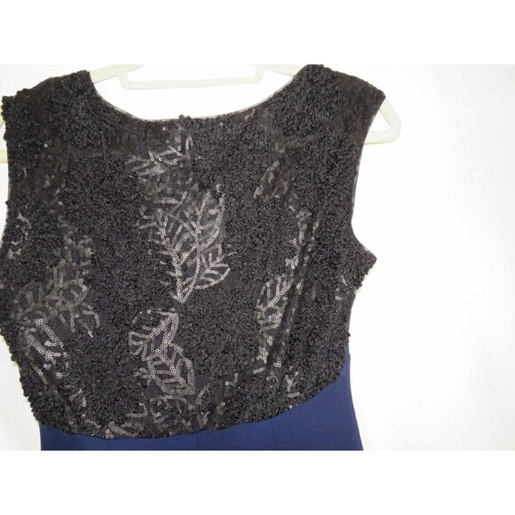 Vera Wang Navy Lace Trimmed V Neck Sleeveless Floor Length Formal Gown Size 4 - Picture 2 of 16